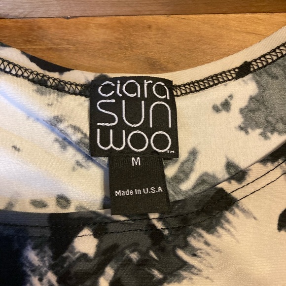 Clara Sun Woo shirt size M - Picture 4 of 4
